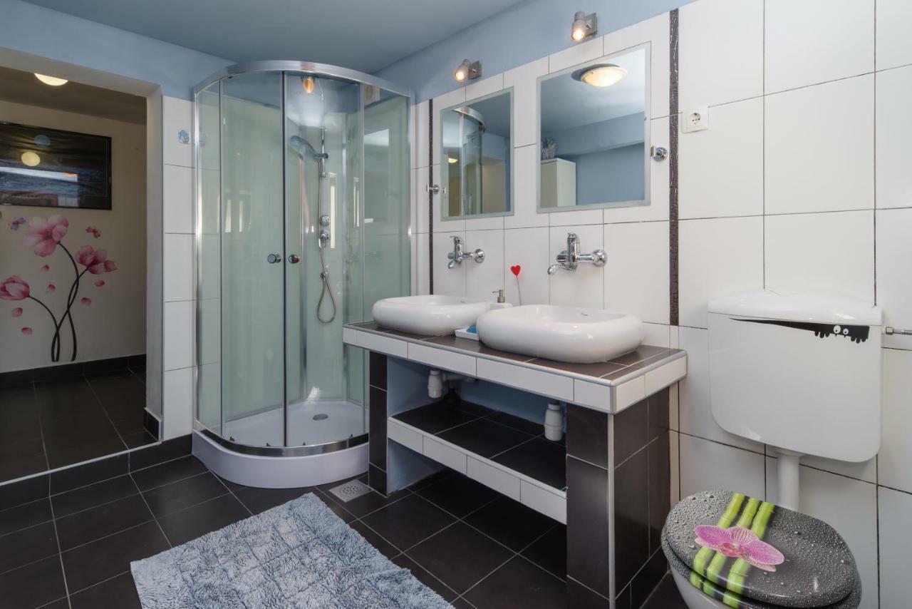 Apartment Sarar Crikvenica Kültér fotó