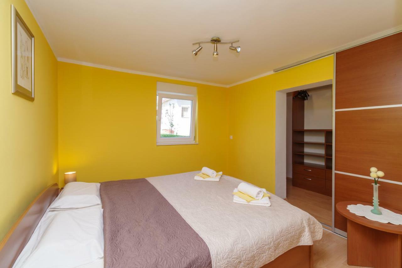 Apartment Sarar Crikvenica Kültér fotó